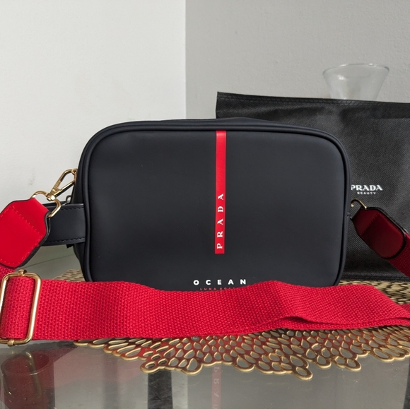 Prada - Picture 9 of 14